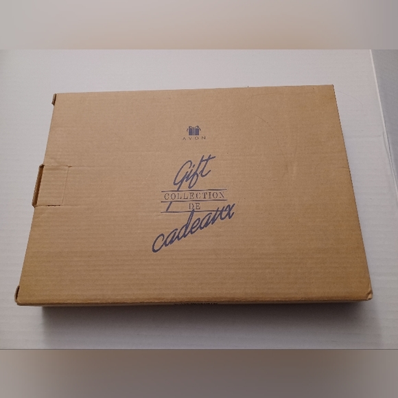 4/$40 New Christmas Cheese Plate & Knife - Picture 3 of 4